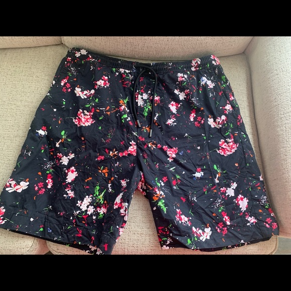 P-Toller Flower Shorts Diesel Men XXL. Waist 38-40. - Picture 4 of 7